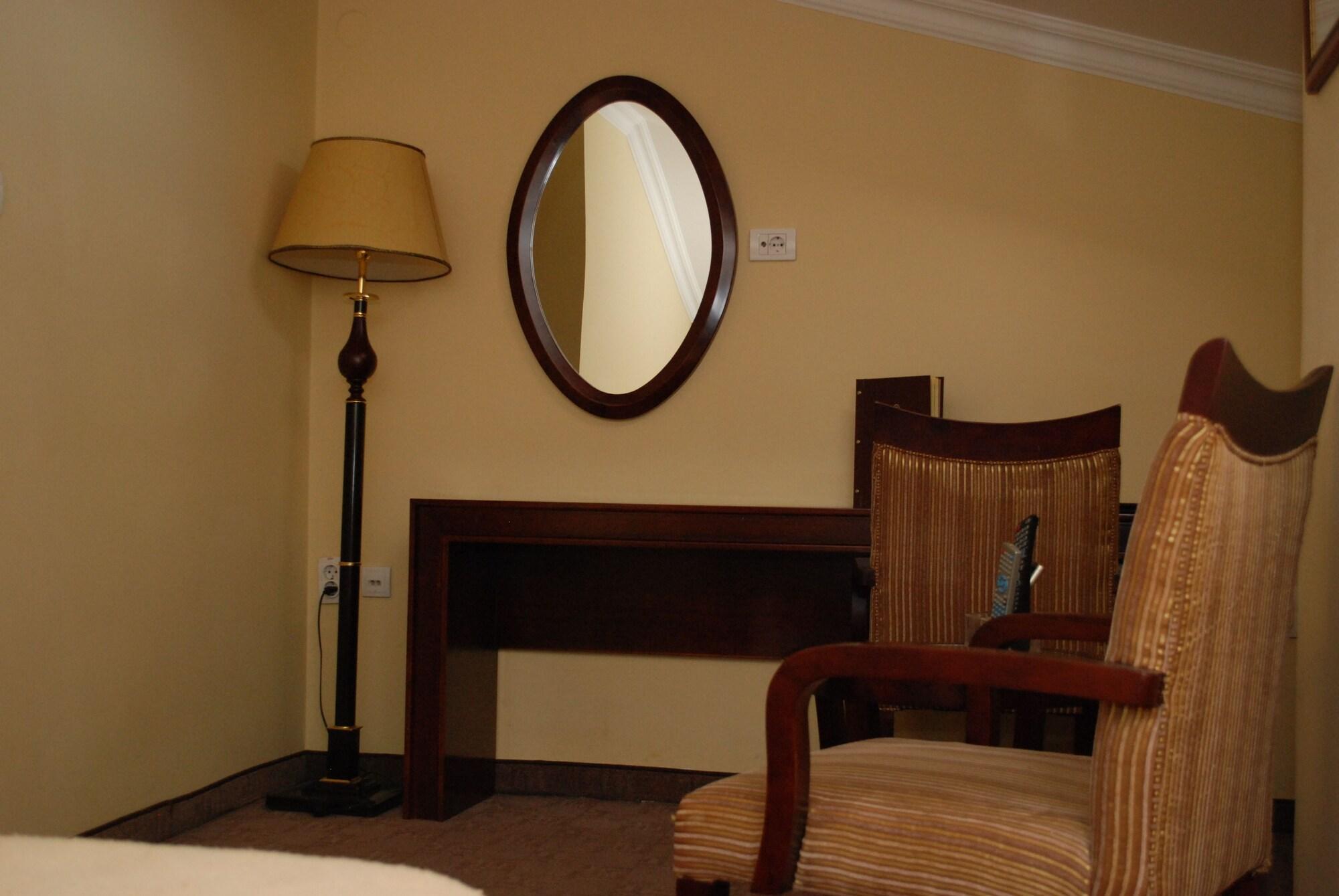 Garni Hotel Planeta Inn Novi Sad Exterior photo