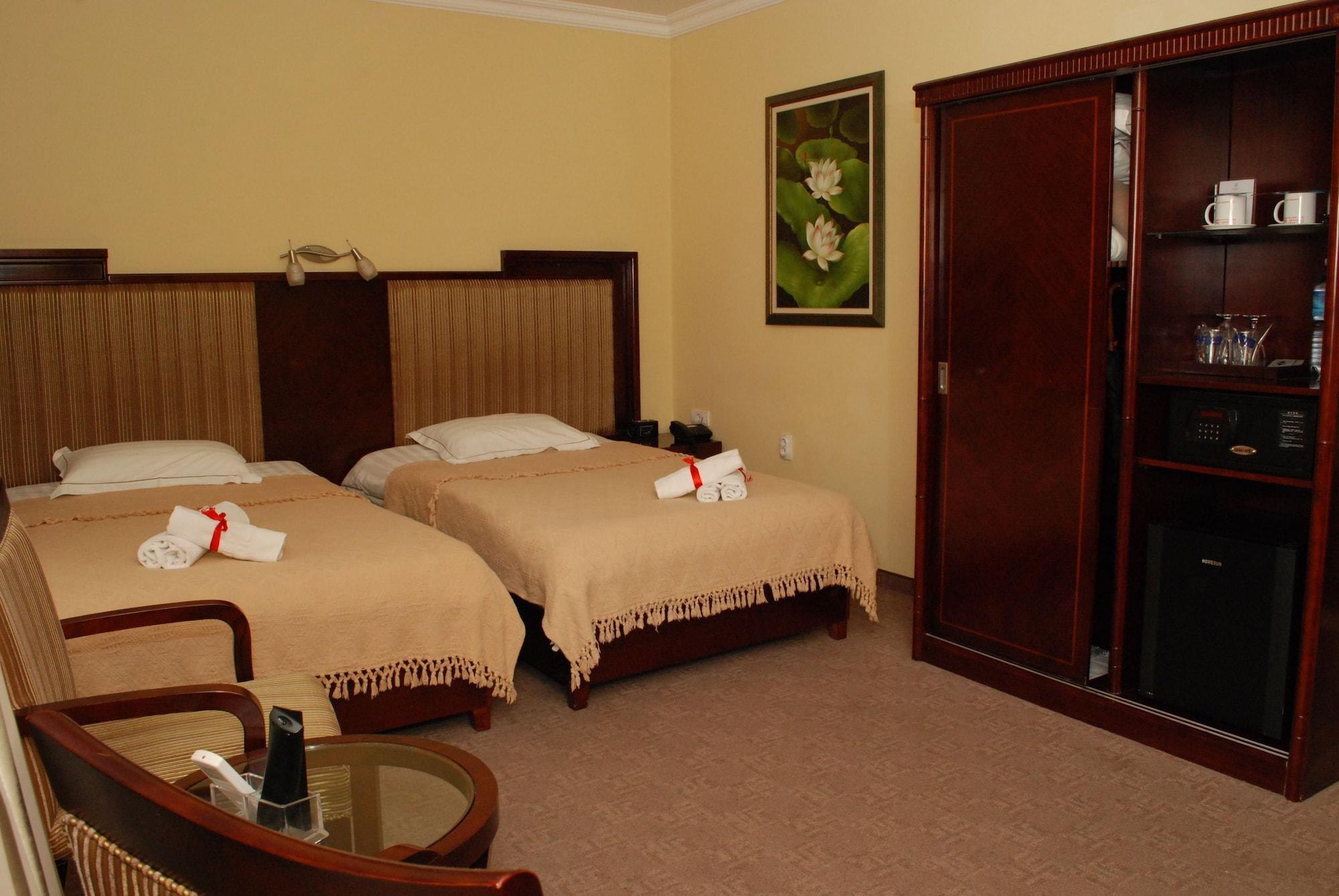 Garni Hotel Planeta Inn Novi Sad Exterior photo